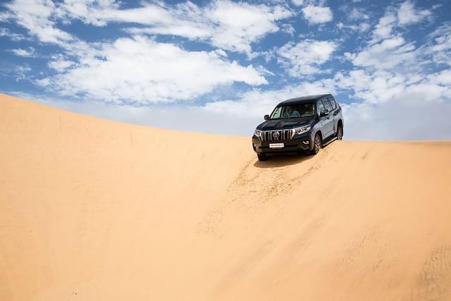 private-off-road-4x4-desert-self-driving-in-dubai_1